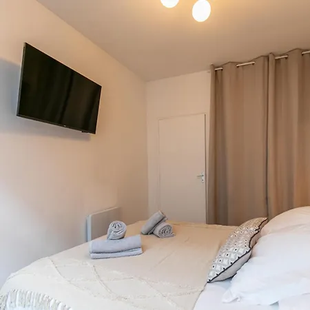 Mba - Petion Splendide パリ