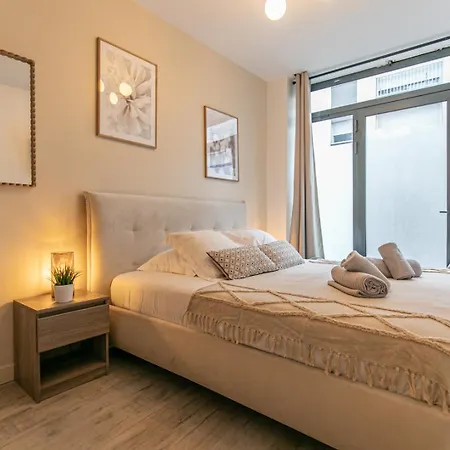 Mba - Petion Splendide * Paris