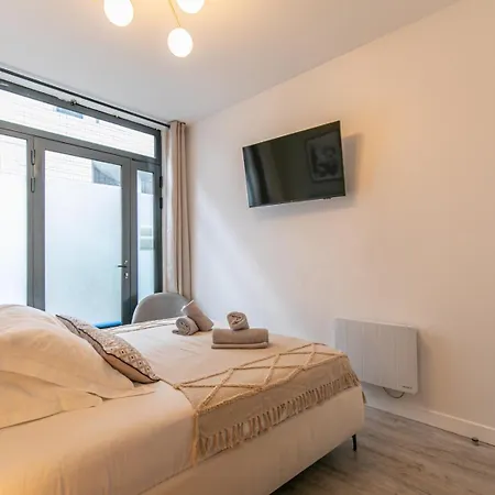 Apartment Mba - Petion Splendide Paris