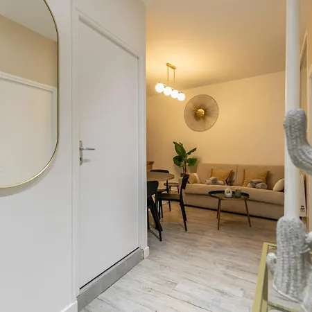 Apartment Mba - Petion Splendide Paris